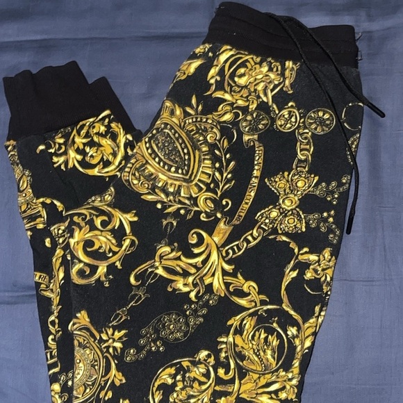 Versace joggers - Picture 8 of 12
